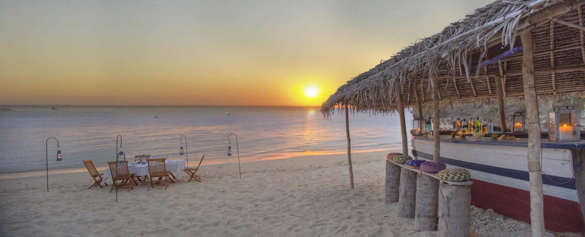 Отель Azura Quilalea Island Экстерьер фото
